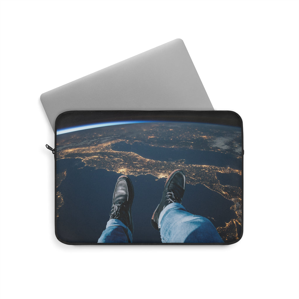 Thought in space - Laptop Sleeve