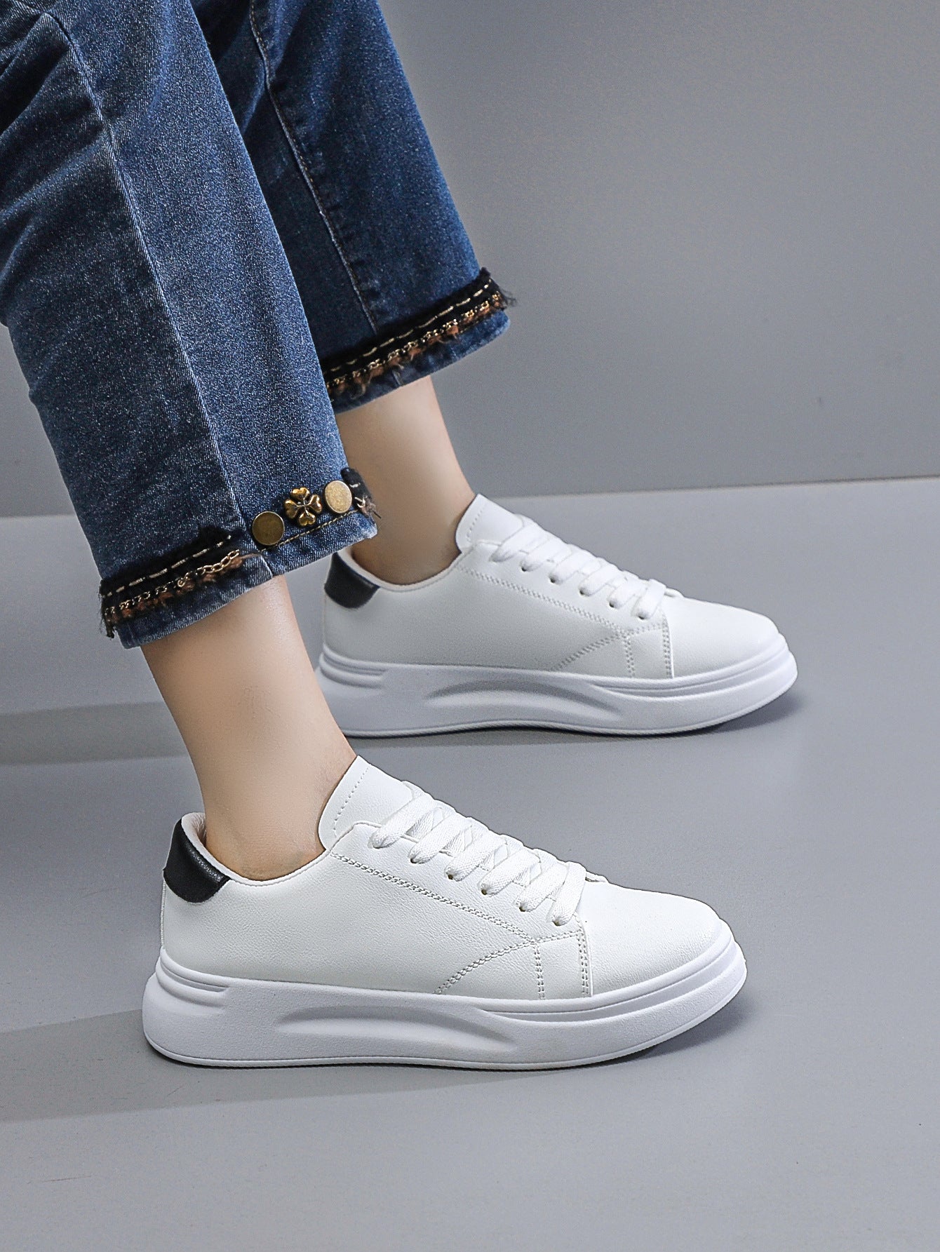 Women's Platform Sports Casual Sneakers - Lace-Up Athletic Fashion Shoes