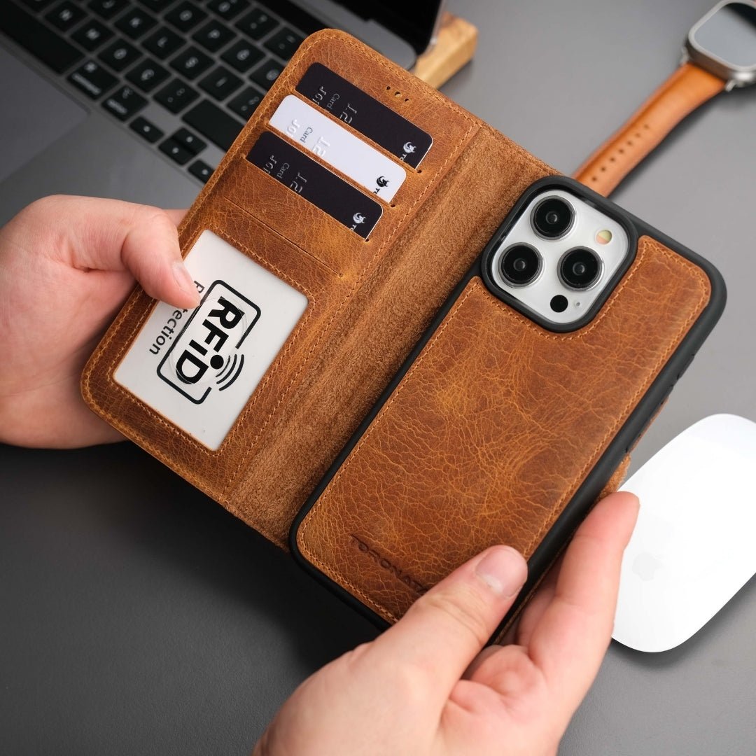 Casper iPhone 17 Pro Max Leather Wallet Case – MagSafe Compatible