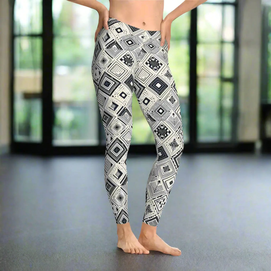 Geometric Stretchy Leggings – Active Wear - Dipaliz